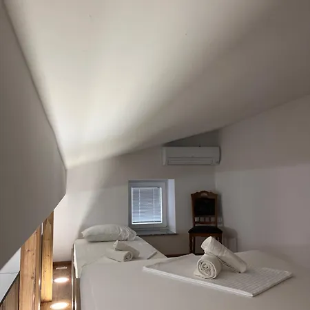 Apartma Nika Daire *