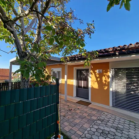 Apartma Nika * Pobegi