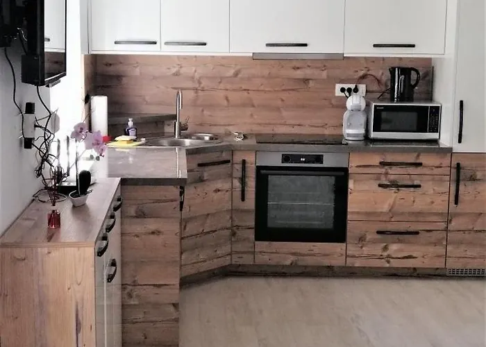 Apartma Nika * Pobegi